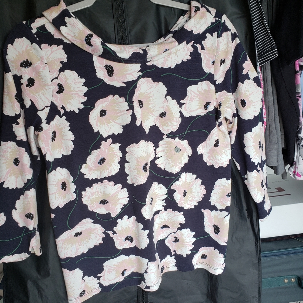Ann Taylor Factory floral sweater, size SP, pink and black floral. Never worn.